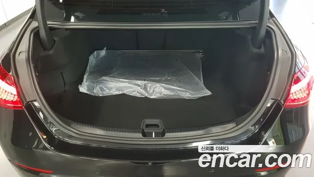 Mercedes-Benz C-Class — Фото автомобиля 11