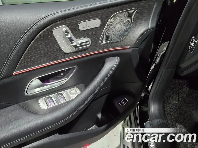 Mercedes-Benz GLE-Class — Фото автомобиля 9