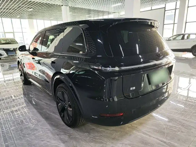 Li Auto L9 — Фото автомобиля 4