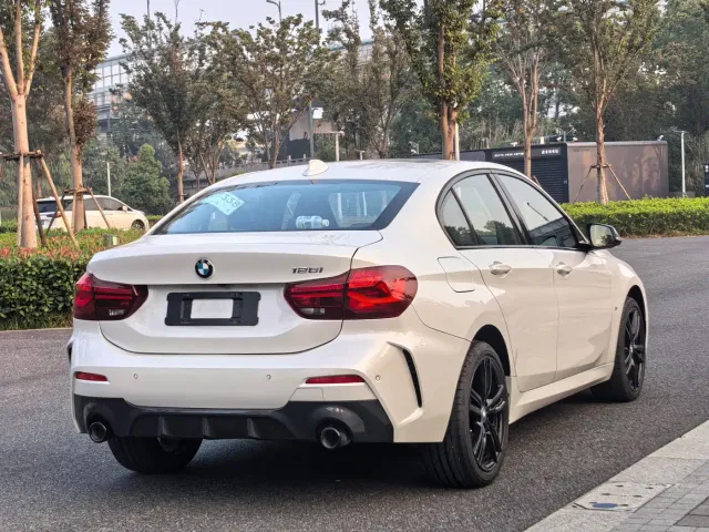 BMW 1 Series — Фото автомобиля 6