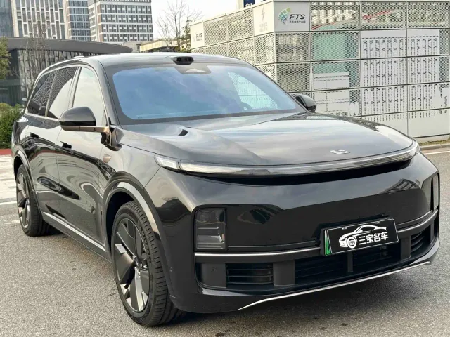 Li Auto L9 — Фото автомобиля 3