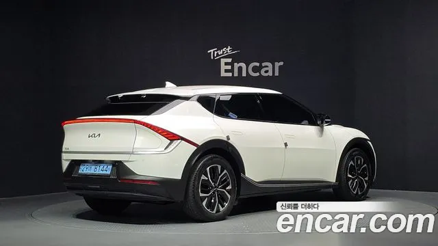 Kia EV6 — Фото автомобиля 2