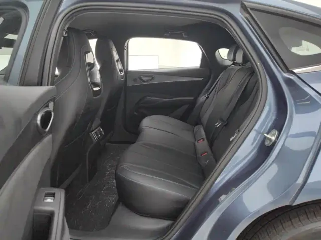 BYD Seal 06 — Фото автомобиля 11