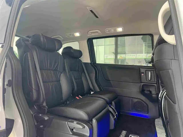 Honda Odyssey — Фото автомобиля 26