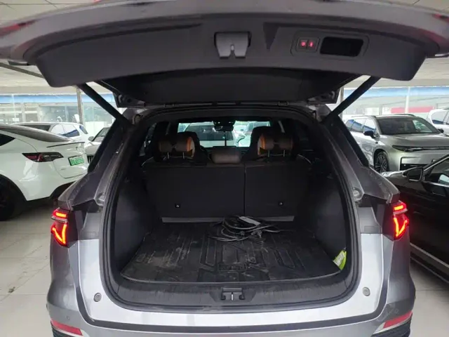 BYD Song Pro — Фото автомобиля 18