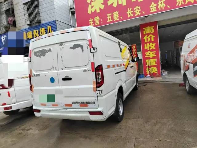 Dongfeng Yufeng Yufeng EM26 — Фото автомобиля 8
