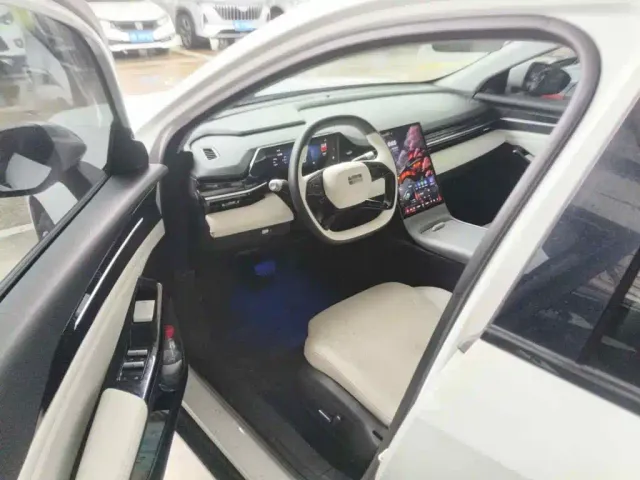 Geely Galaxy L6 — Фото автомобиля 8