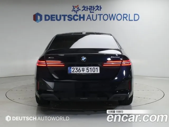 BMW 5-Series 5 серия (G60) 523d xDrive M Sport — Фото автомобиля 4