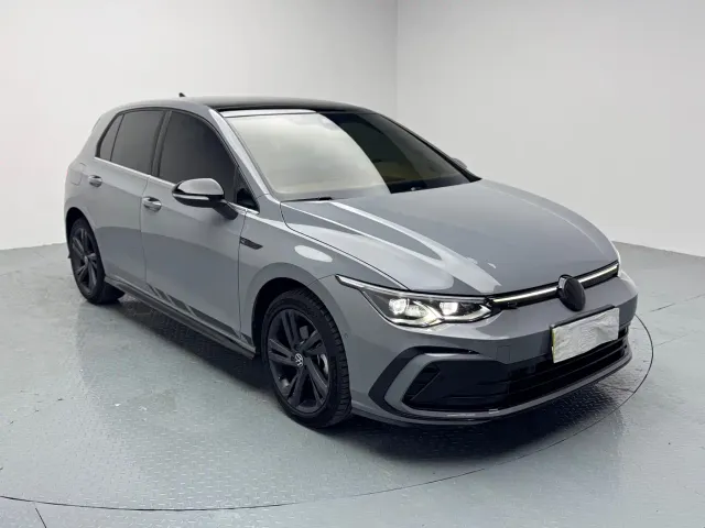 Volkswagen Golf — Фото автомобиля 3