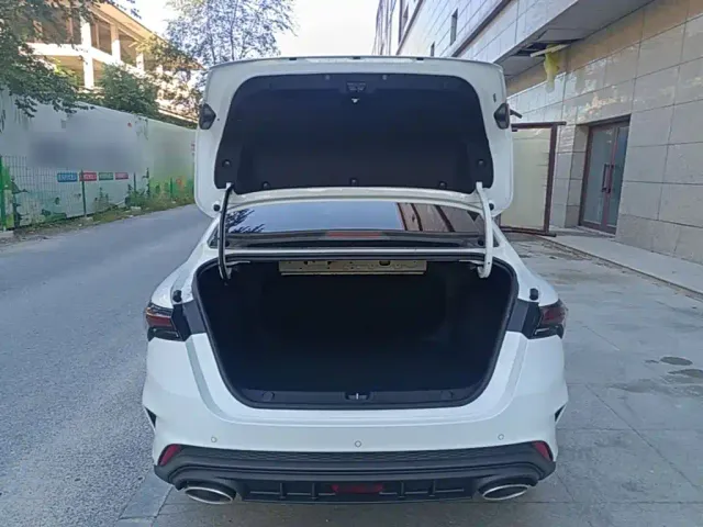 Geely Binrui — Фото автомобиля 18