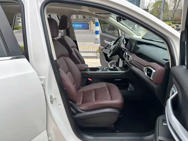 Geely Haoyue — Фото автомобиля 27