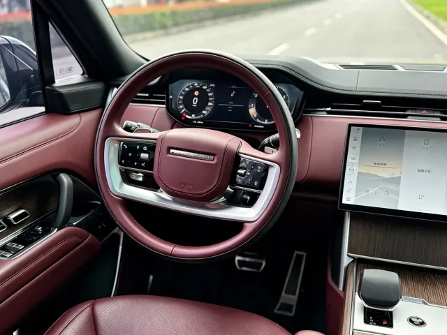 Land Rover Range Rover — Фото автомобиля 10