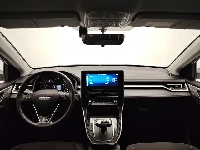 Haval M6 — Фото автомобиля 9