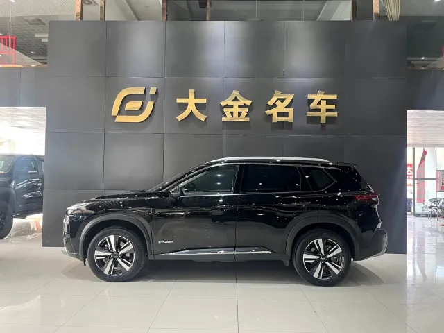 Nissan X-Trail — Фото автомобиля 2