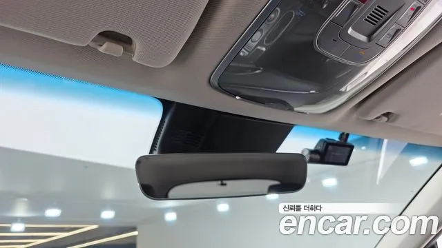 Genesis GV70 — Фото автомобиля 17