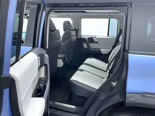 iCAR 03 — Фото автомобиля 12
