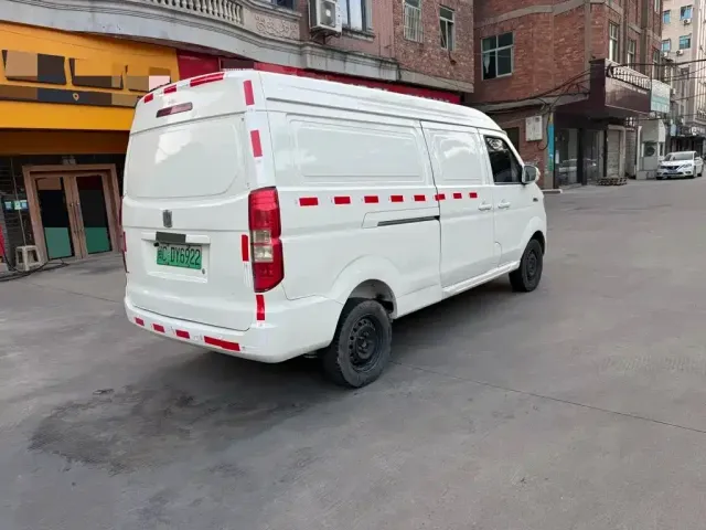Yuan Cheng Yuan Cheng E5 2022 E5L Pure Electric Van Guoxuan 39.9kWh — Фото автомобиля 5
