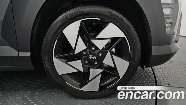 Hyundai Kona SX2 — Фото автомобиля 20