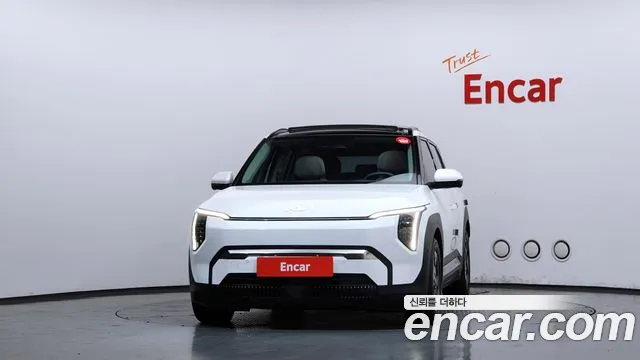 Kia EV3 — Фото автомобиля 3
