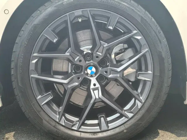 BMW 3 Series — Фото автомобиля 5