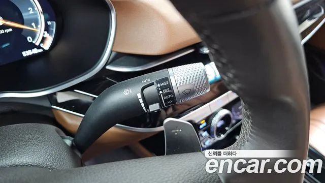Genesis G80 Бензин 2.5 турбо 2WD — Фото автомобиля 30