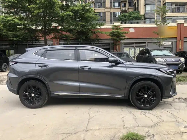 Changan X5 Plus — Фото автомобиля 11