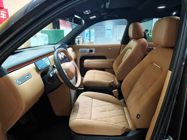 Xiaomi Pengcheng N70 — Фото автомобиля 12
