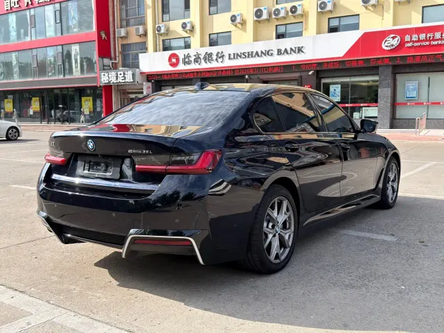 BMW i3 — Фото автомобиля 5