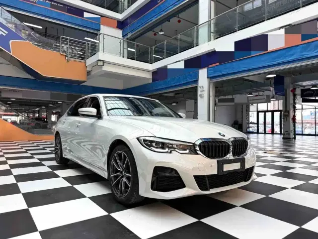 BMW BMW 3 Series 2022 320Li M Sport Package — Фото автомобиля 3