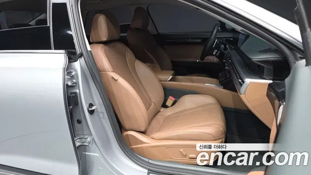 Hyundai Grandeur Grandeur (GN7) 2.5 Бензин 2WD — Фото автомобиля 8