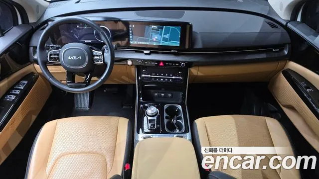 Kia Carnival Generation 4 — Фото автомобиля 10
