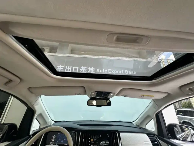 GAC Trumpchi M8 — Фото автомобиля 15