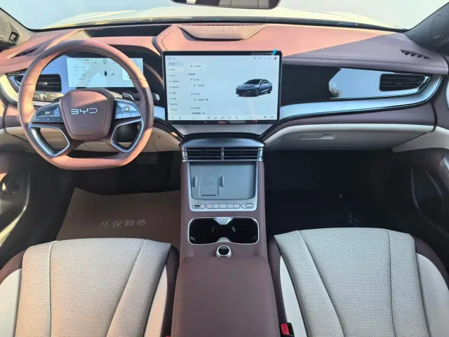 BYD Seal 07 DM-i — Фото автомобиля 7