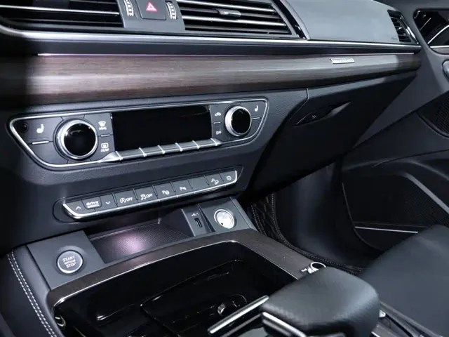 Audi Q5L — Фото автомобиля 15