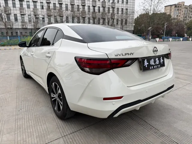 Nissan Sylphy — Фото автомобиля 4