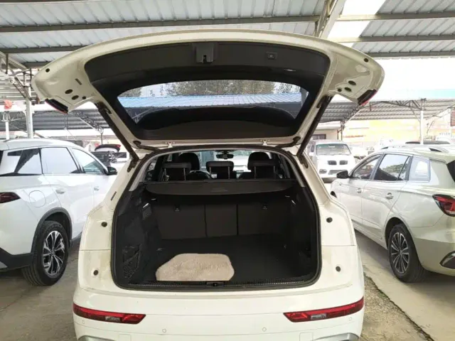 Audi Q5L — Фото автомобиля 18