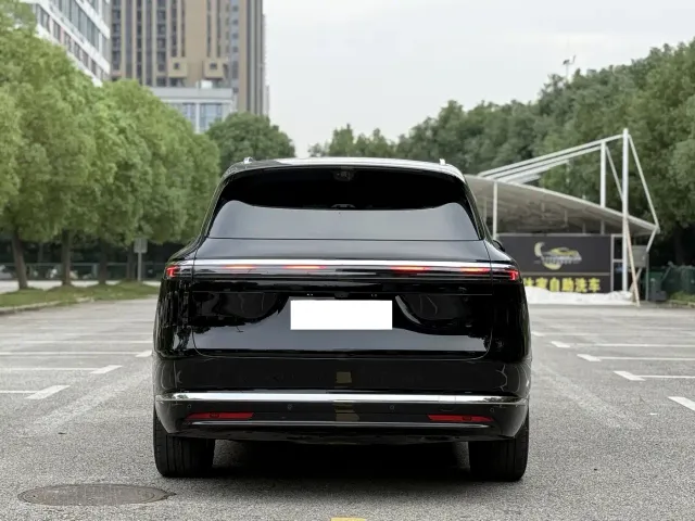 Aito M7 — Фото автомобиля 5