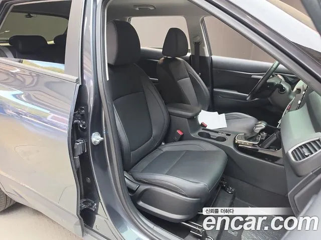 Kia Seltos New — Фото автомобиля 16