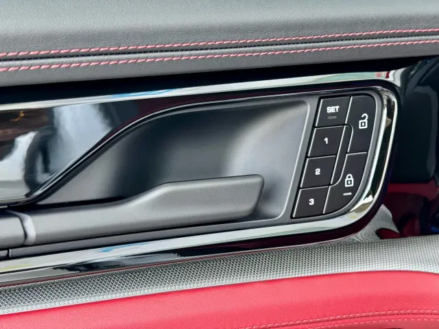 Porsche Panamera — Фото автомобиля 12