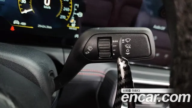 Ford Mustang Mustang 7 поколение 2.3 EcoBoost Premium Кабриолет — Фото автомобиля 19