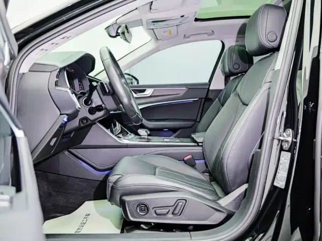 Audi A6L — Фото автомобиля 10