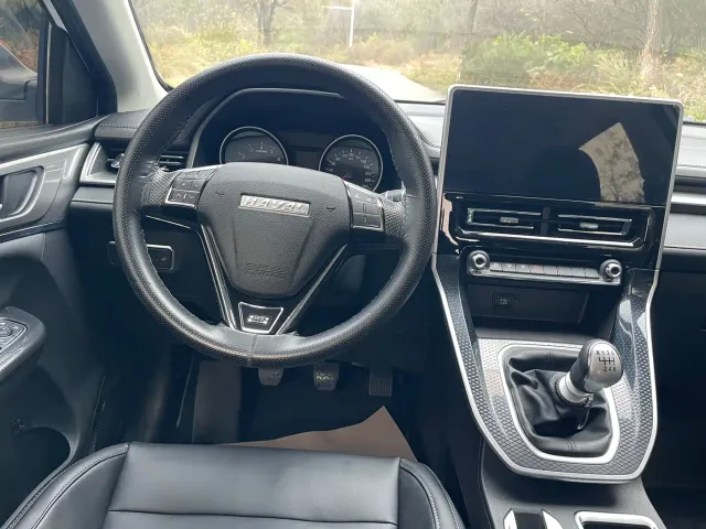 Haval M6 — Фото автомобиля 8