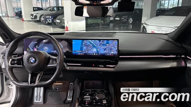 BMW 5 Series G60 — Фото автомобиля 7