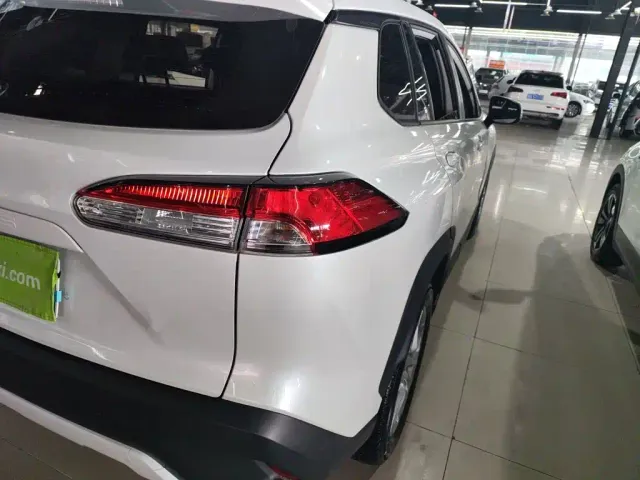 Toyota Corolla Cross — Фото автомобиля 23