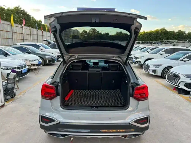 Audi Q2L — Фото автомобиля 15