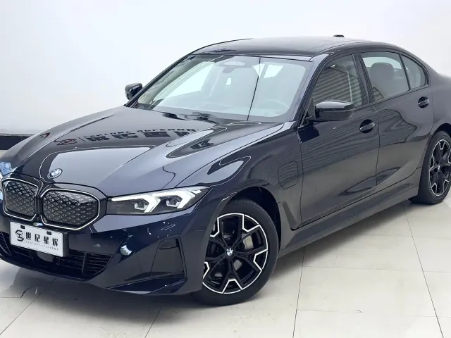 BMW i3 — Фото автомобиля 3
