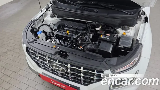 Hyundai Venue — Фото автомобиля 9