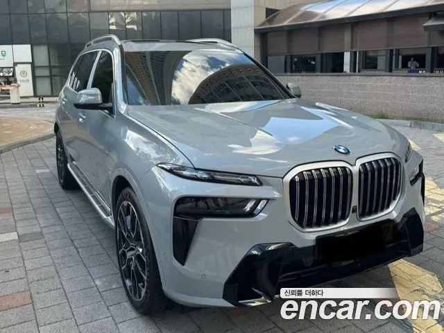 Фотография автомобиля — BMW X7 G07