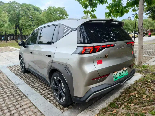 GAC Aion Y — Фото автомобиля 6