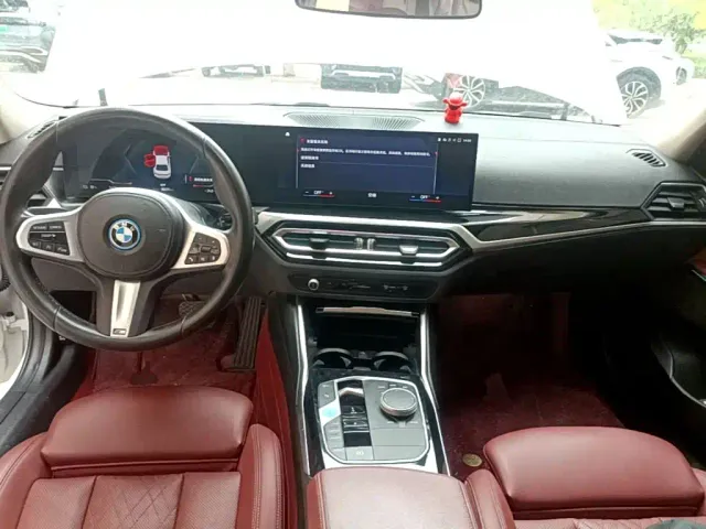 BMW i3 — Фото автомобиля 9